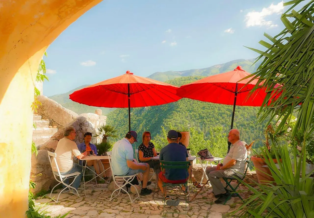 Chateau Des Gipieres Bij De Mont Ventoux Montbrun-les-Bains 0*,  Francia