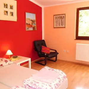 Kestenovi Dvori Apartment Opatija